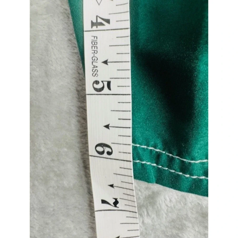Nike Swim Trunks Mens M Green‎ Board Shorts Mesh Lined Contrast Stitching Sporty